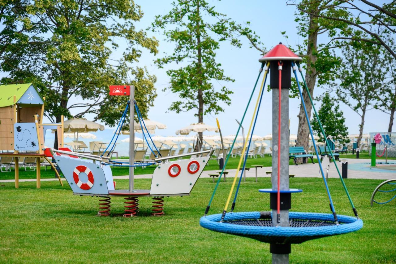 Moevenpick Balaland Resort Lake Balaton Szantod Exterior photo